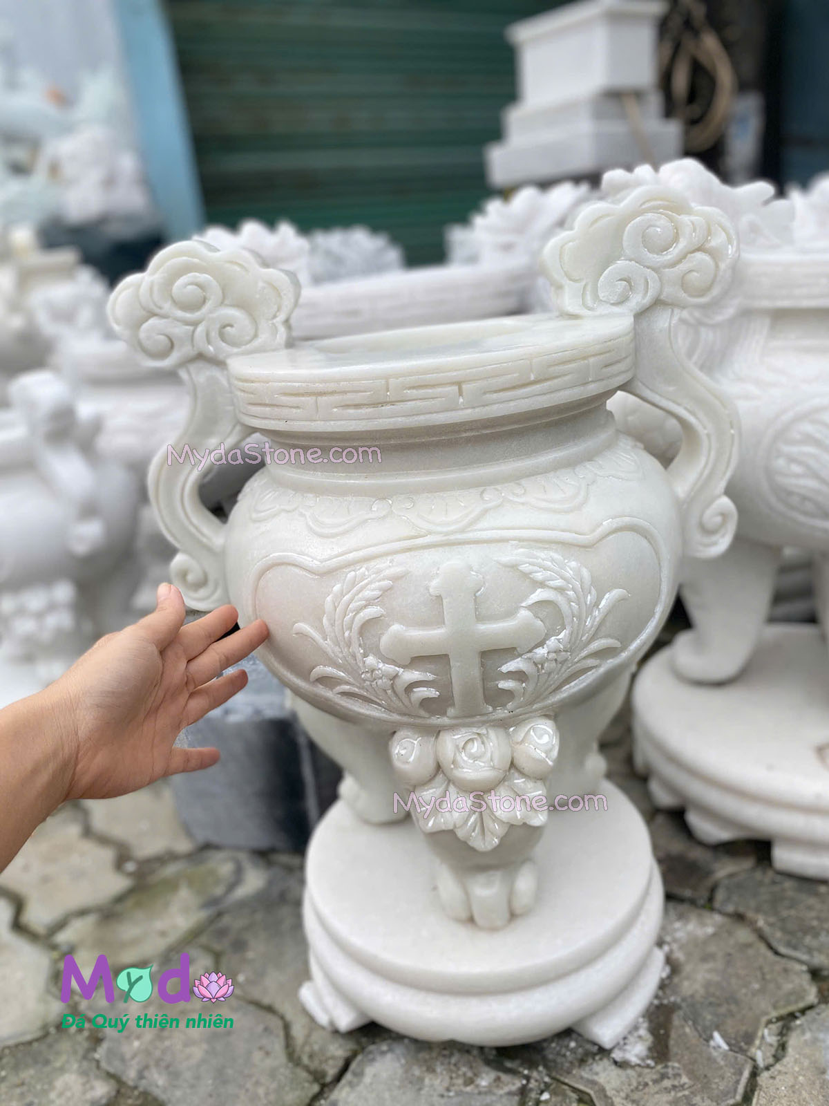 Lư Hương Công Giáo đá Cẩm Thạch Trắng