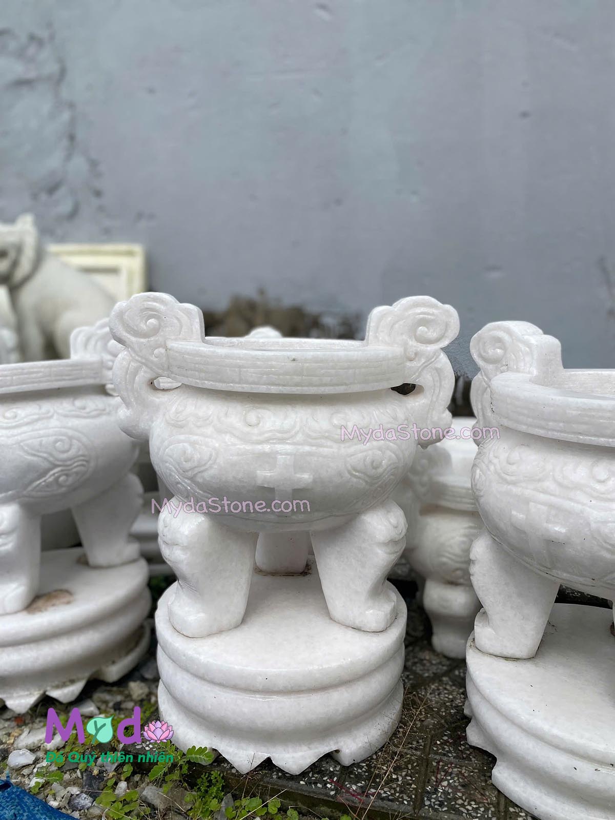 Lư Hương Công Giáo đá Cẩm Thạch Trắng