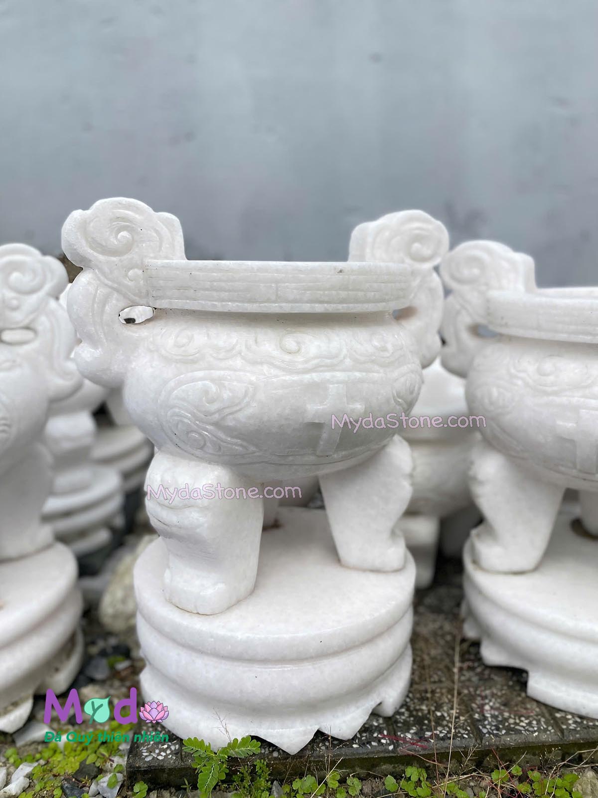 Lư Hương Công Giáo đá Cẩm Thạch Trắng