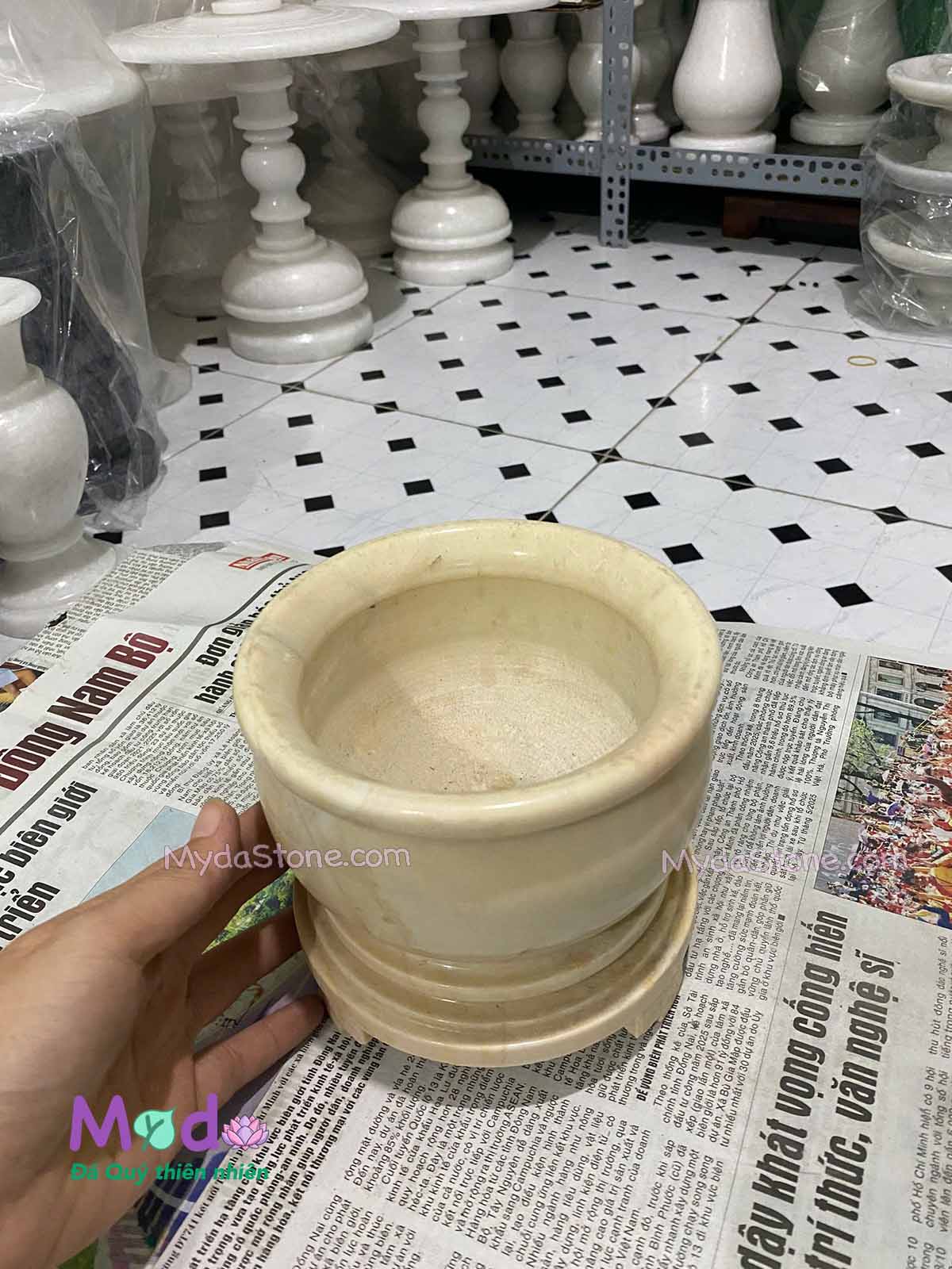 Lư Hương đá Cà Rốt Vàng