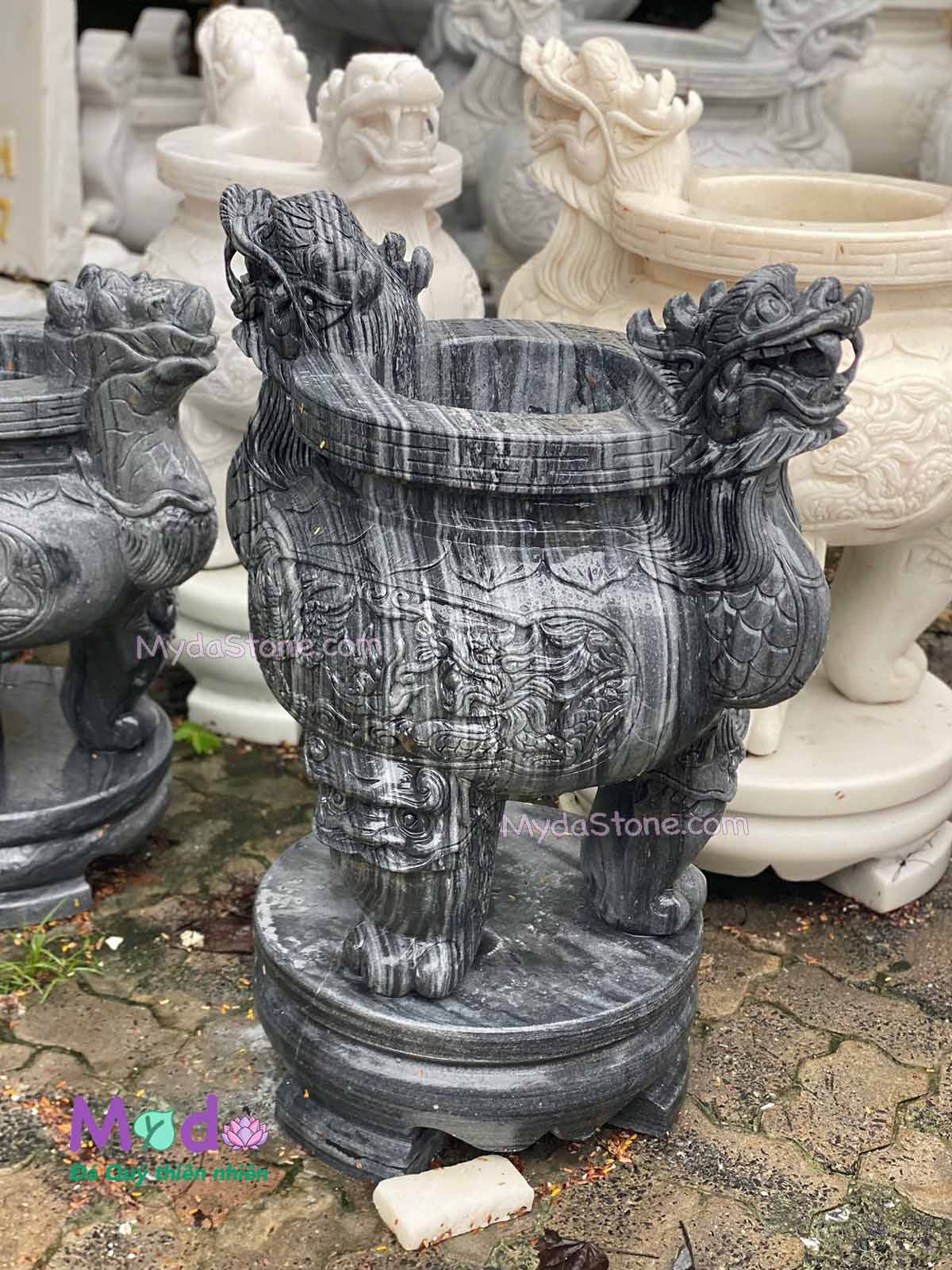 Lư Hương chạm rồng đá Cẩm Thạch Đen