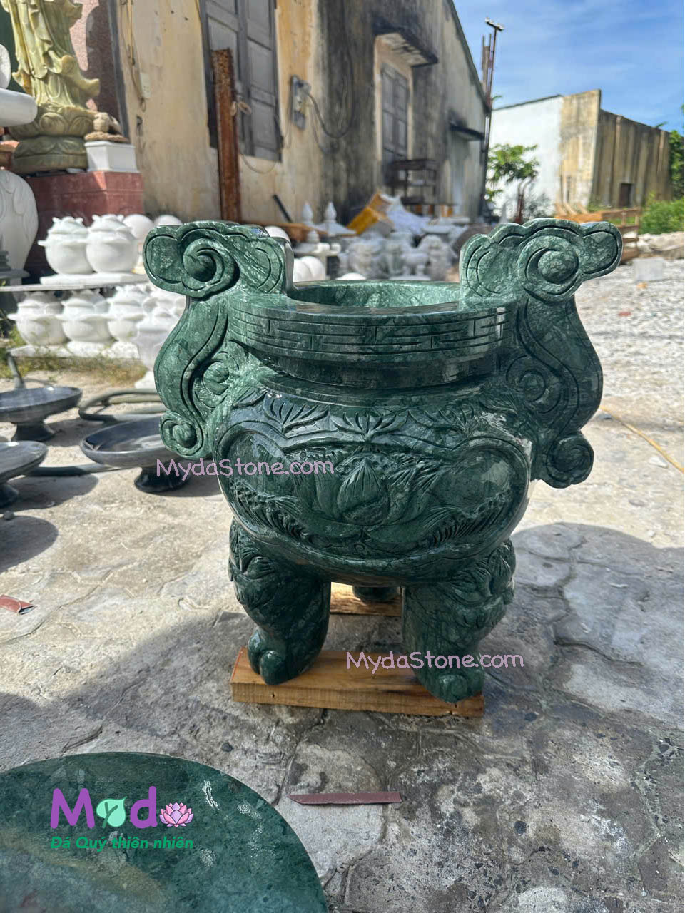 Lư Hương chạm sen đá Xanh Ấn Độ