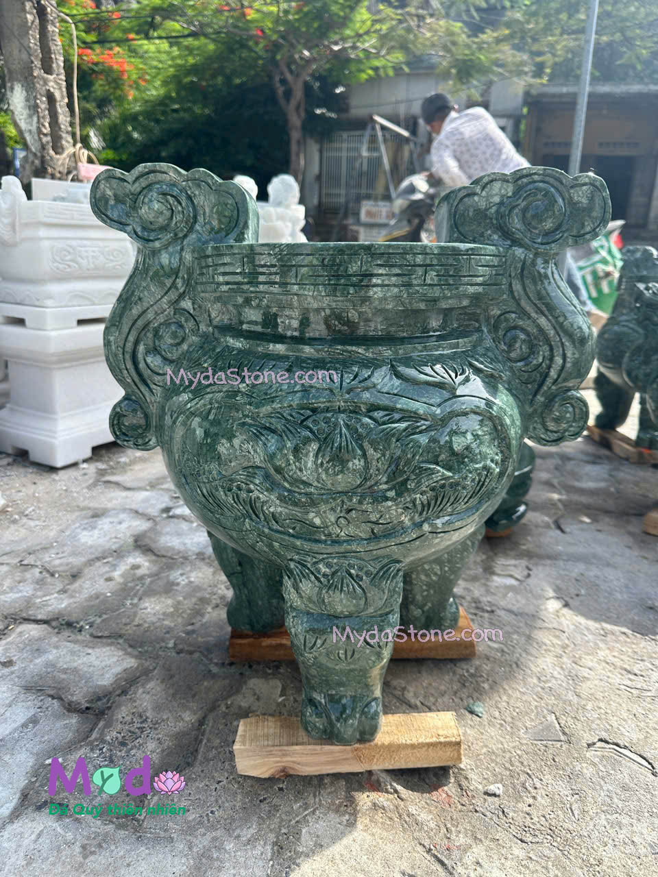 Lư Hương chạm sen đá Xanh Ấn Độ