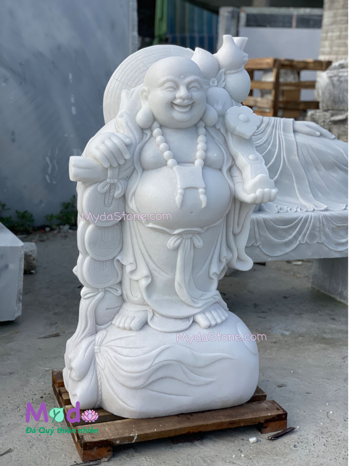 Tượng Phật Di Lặc vác cành đào đá Cẩm Thạch Trắng