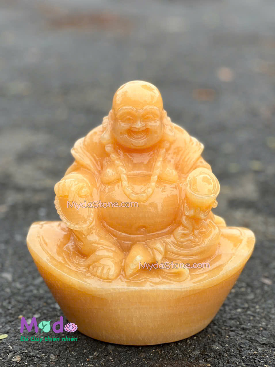 Tượng Phật Di Lặc ngồi đá Ngọc Vàng Hoàng Long