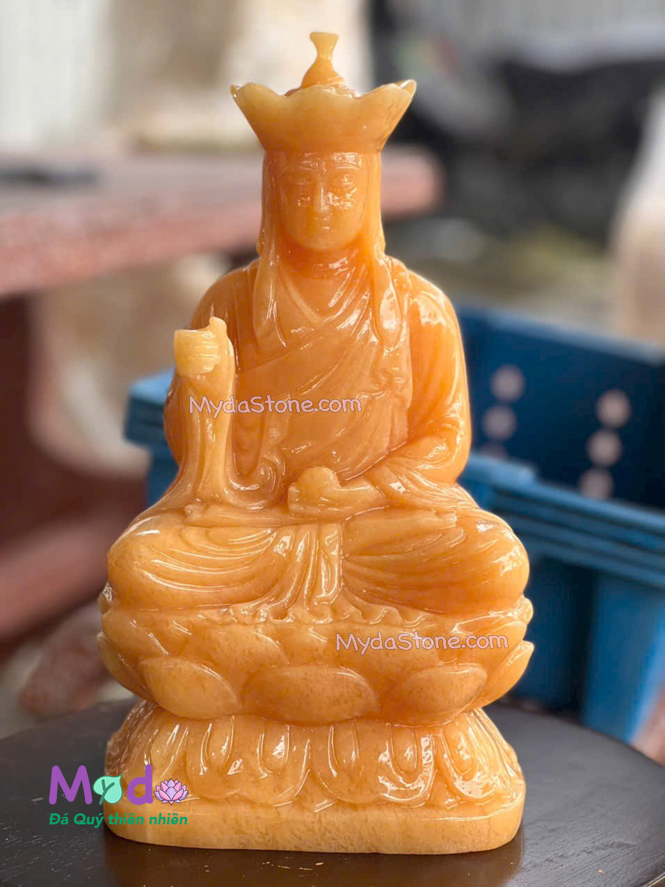 Tượng Địa Tạng ngồi đài sen đá Ngọc Hoàng Long