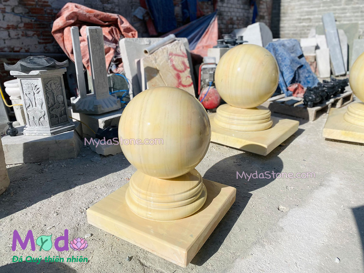 Quả Cầu Đá để trụ cổng đá Cà Rốt Vàng