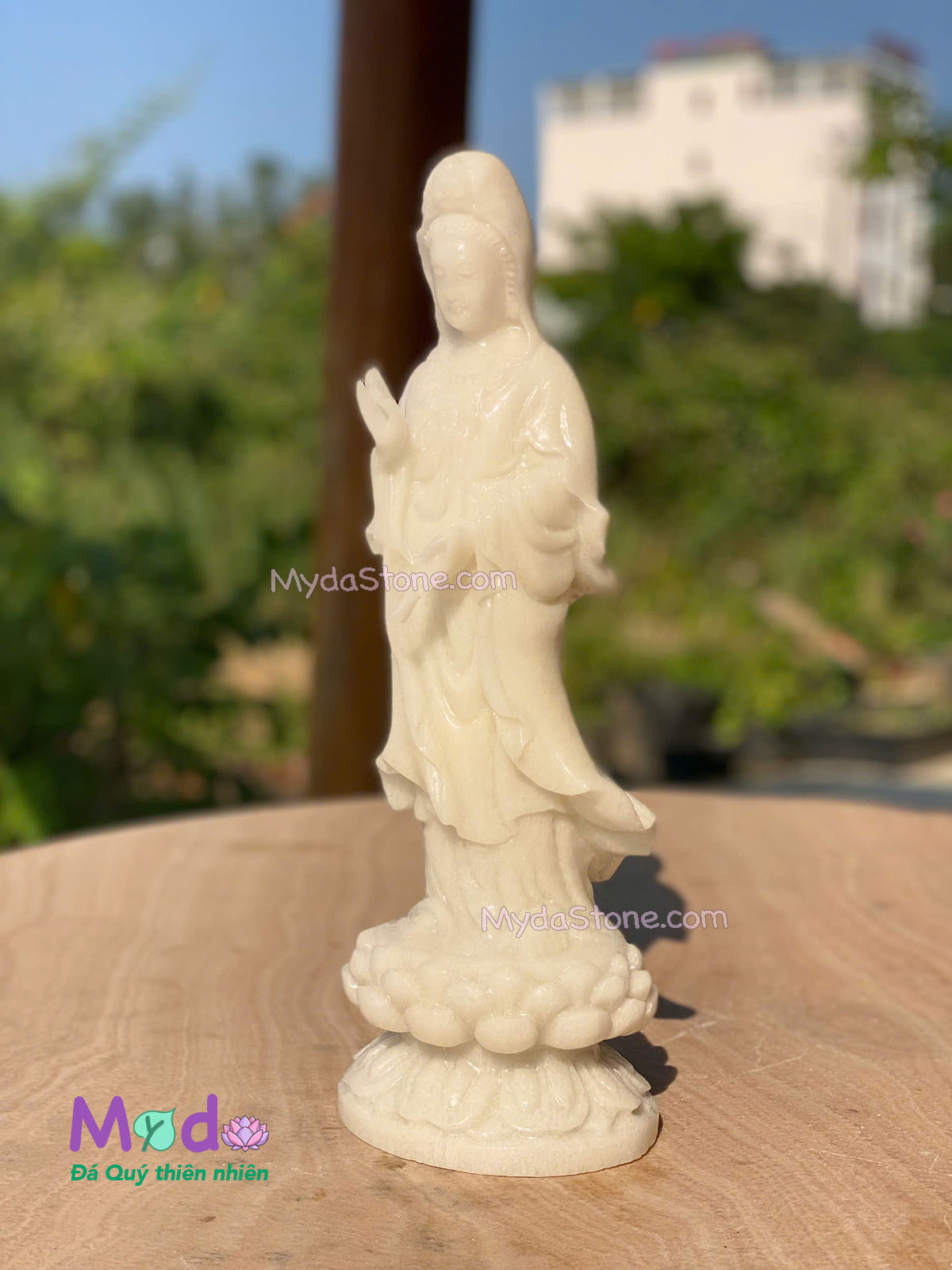 Tượng Quan Âm đứng đài sen đá Cẩm Thạch Trắng