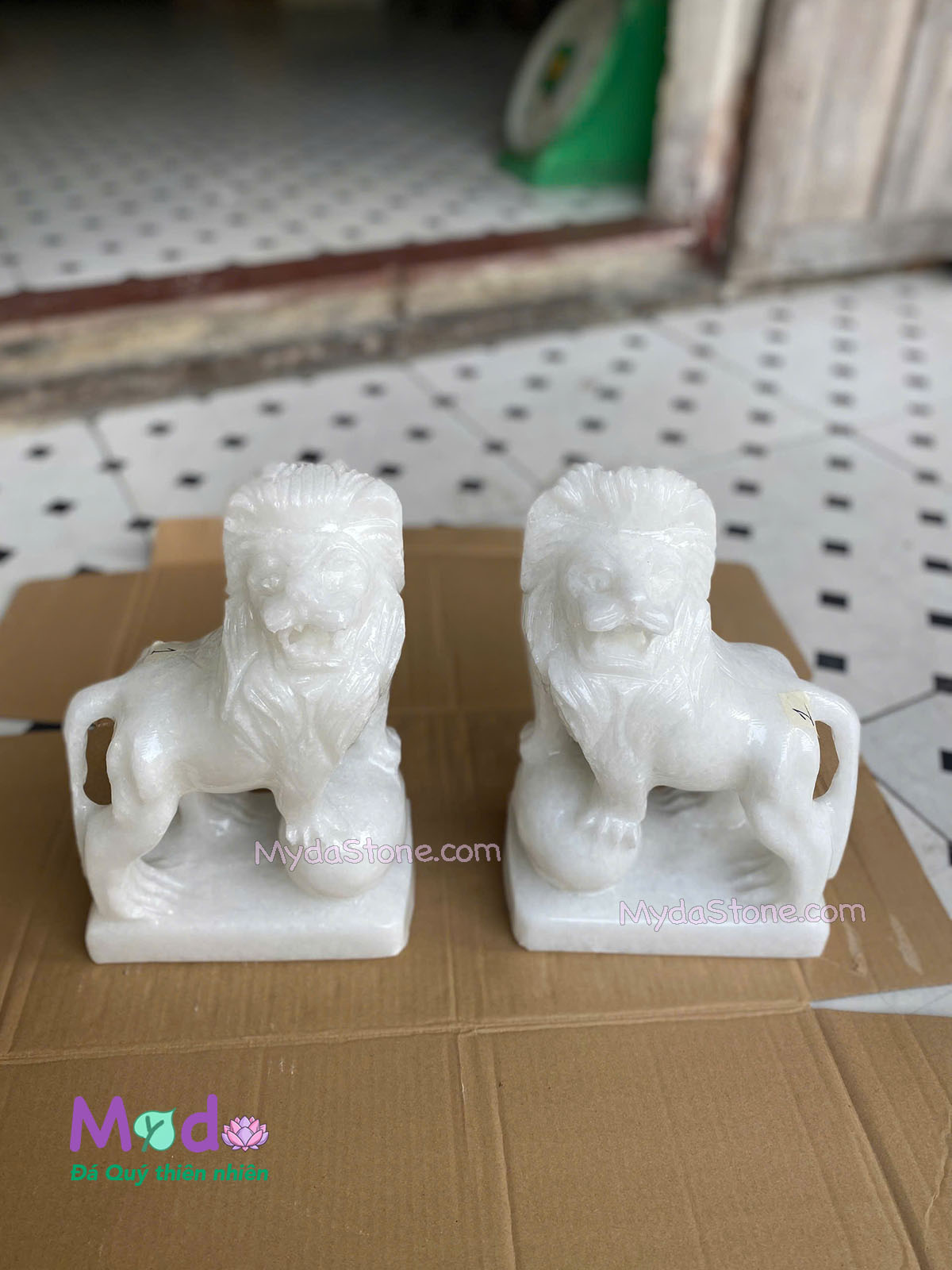 Tượng Sư Tử để Mộ đá Cẩm Thạch Trắng