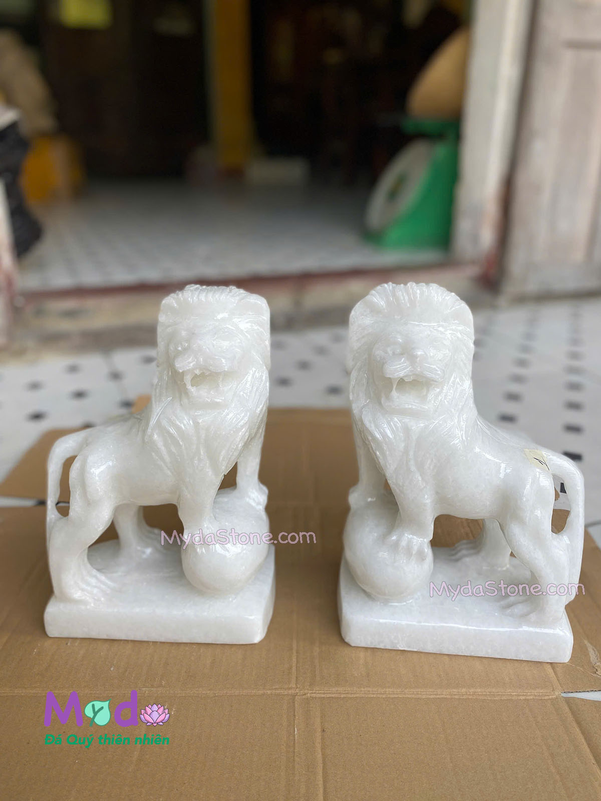 Tượng Sư Tử để Mộ đá Cẩm Thạch Trắng