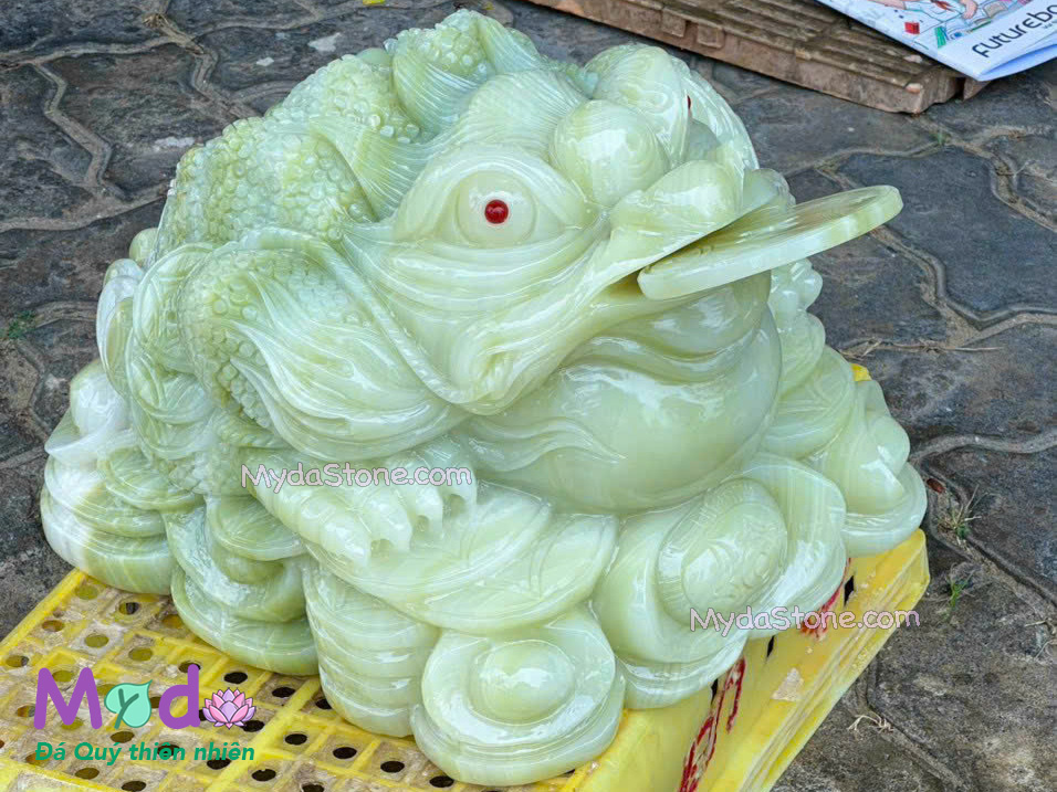 Tượng Cóc Thiềm Thừ đá Ngọc Xanh Pakistan