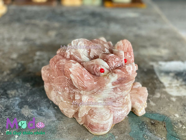 Thiềm Thừ đá Ngọc Ruby Hồng