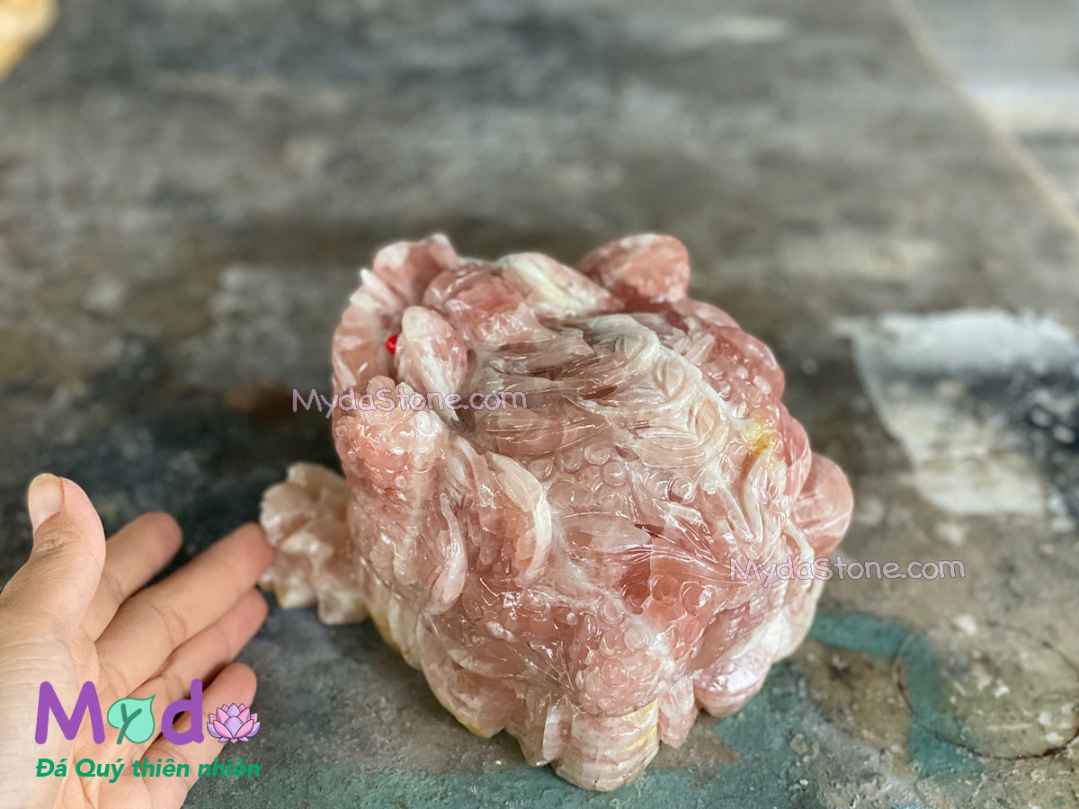 Thiềm Thừ đá Ngọc Ruby Hồng