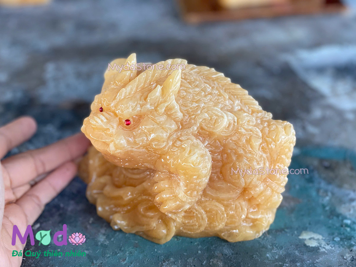 Thiềm Thừ hoá rồng đá Ngọc Hoàng Long