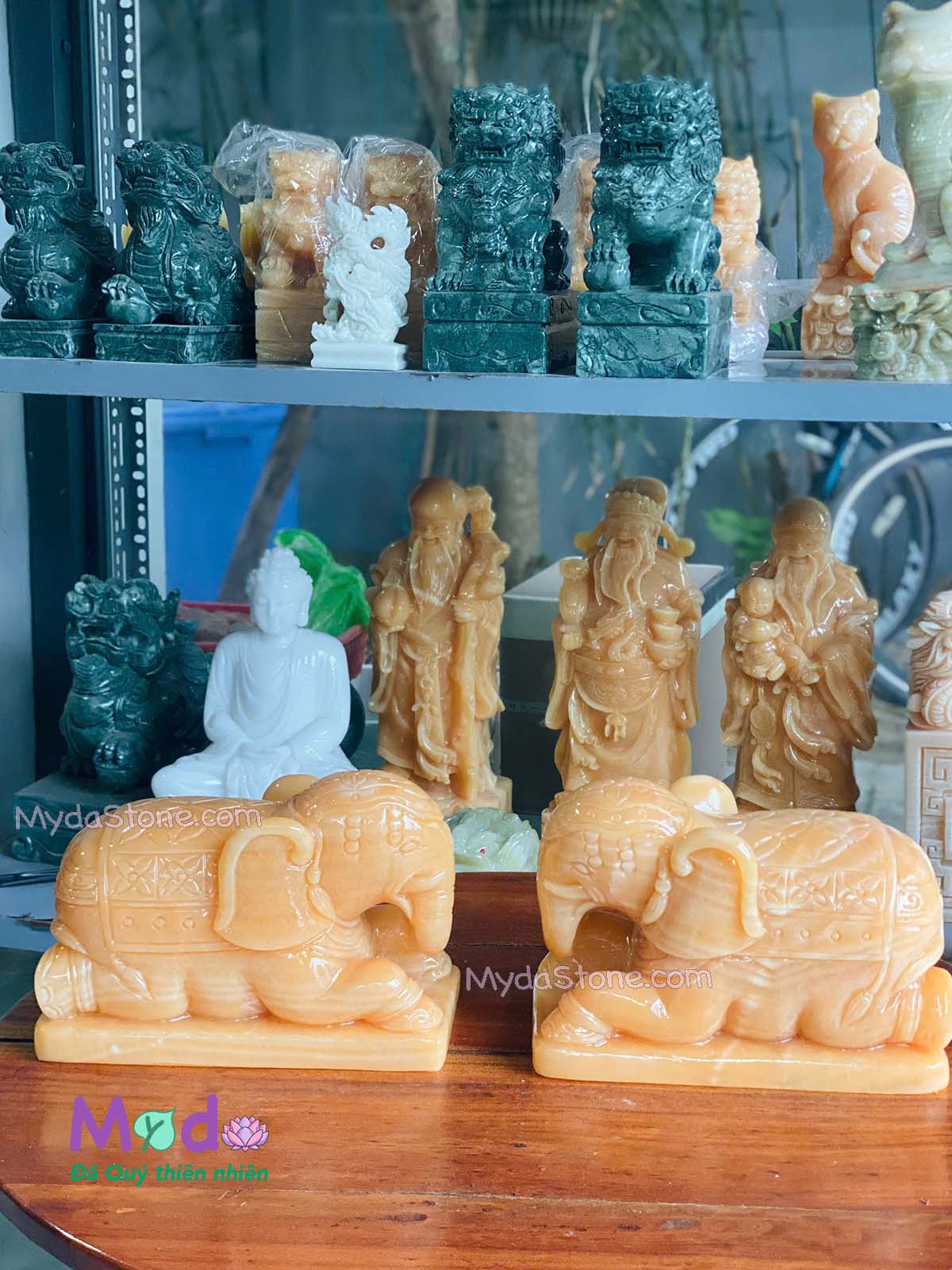 Tượng Voi Quỳ đá Ngọc Hoàng Long