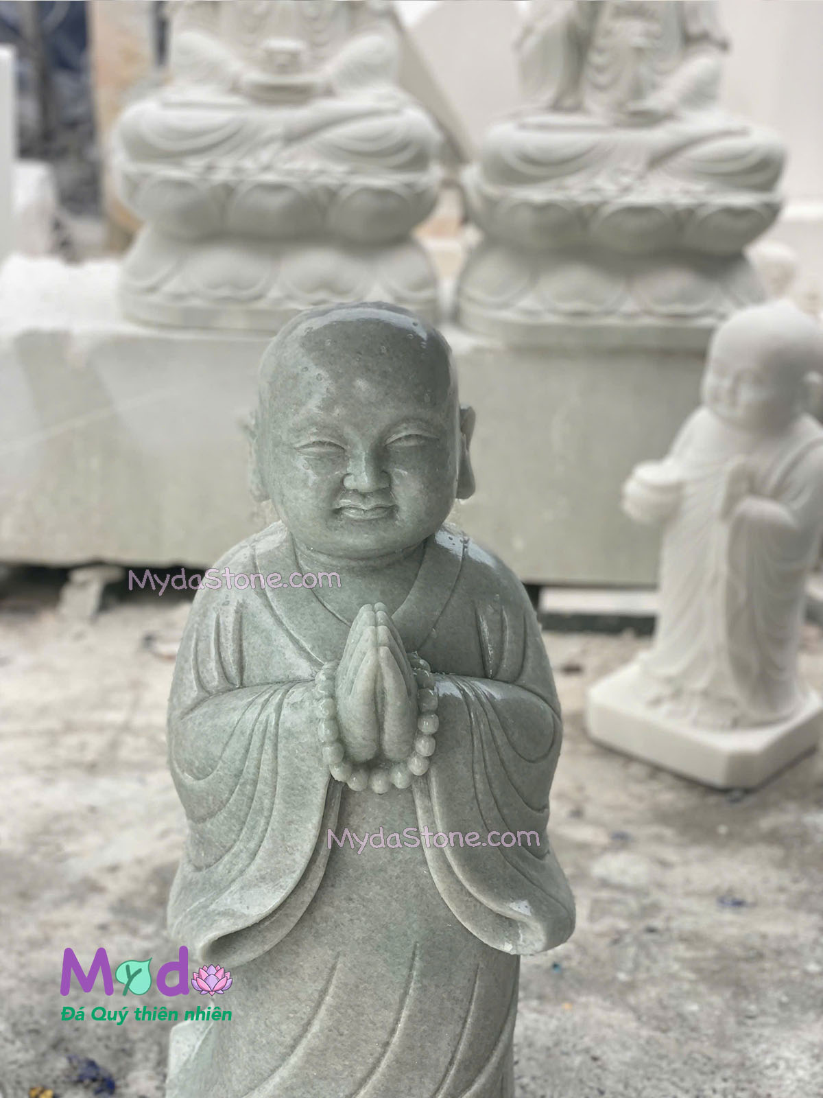 Tượng Chú Tiểu đá Cẩm Thạch Xanh