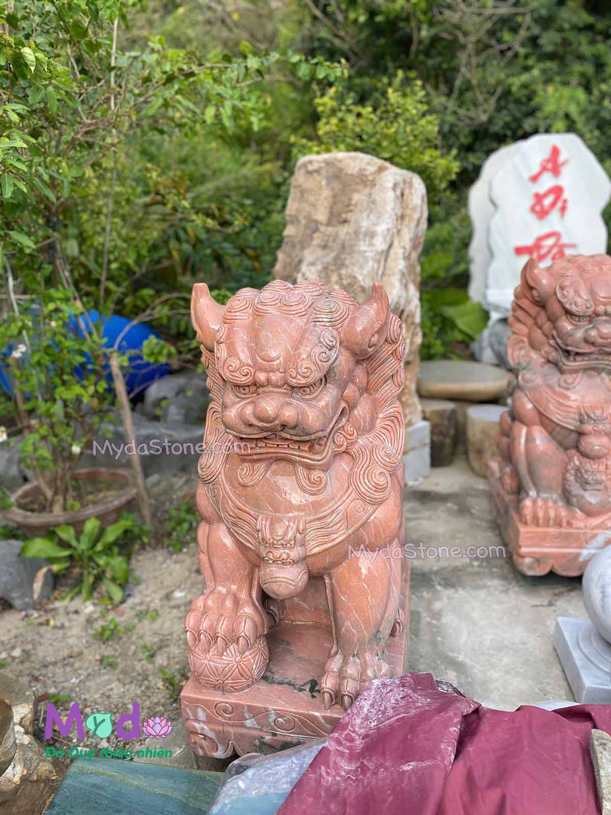 Tượng Kỳ Lân đá Hồng Ấn Độ