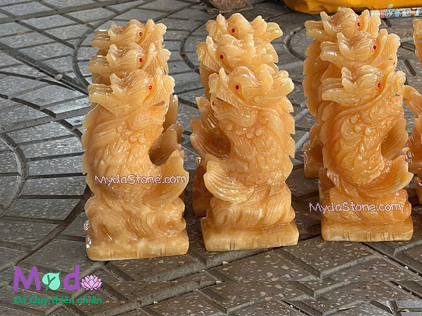 Tượng Cá Chép hoá rồng đá Ngọc Hoàng Long