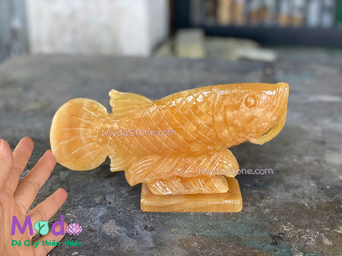 Tượng Cá Chép Kim Long đá Ngọc Hoàng Long