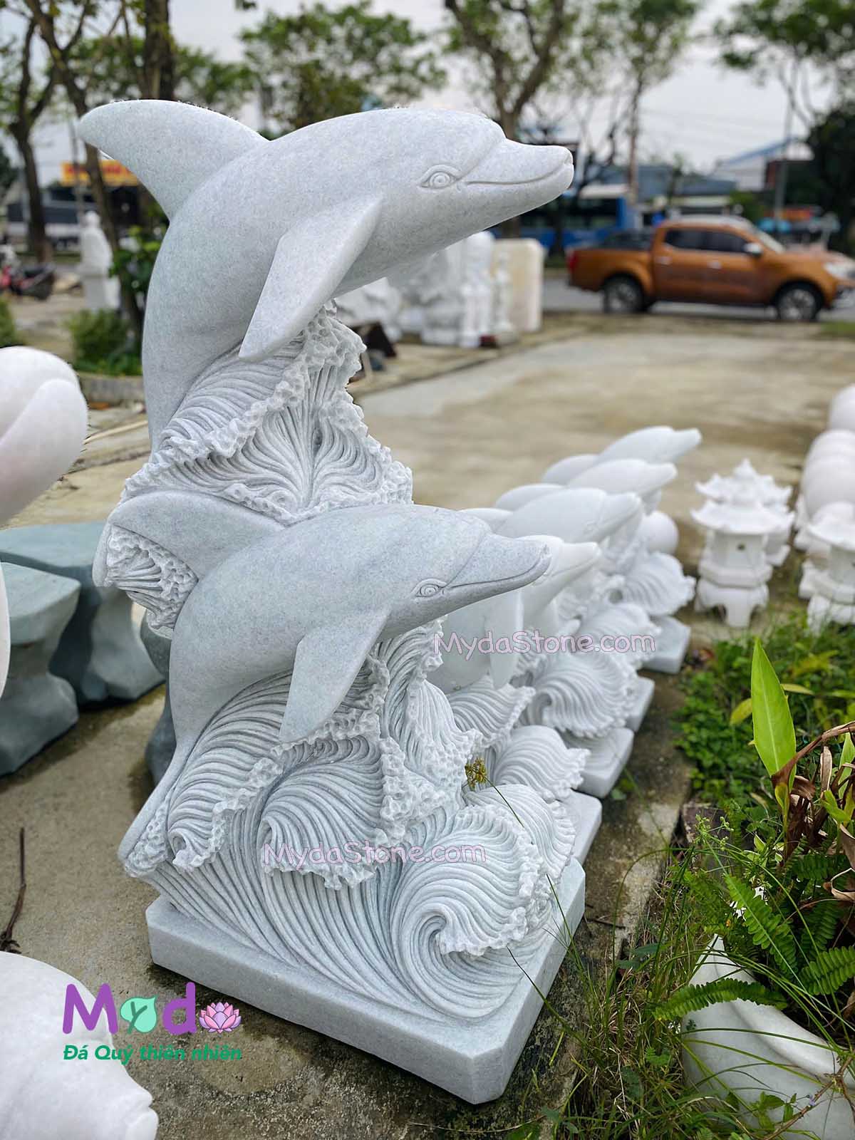 Tượng Cá Heo đá Cẩm Thạch Trắng Xanh