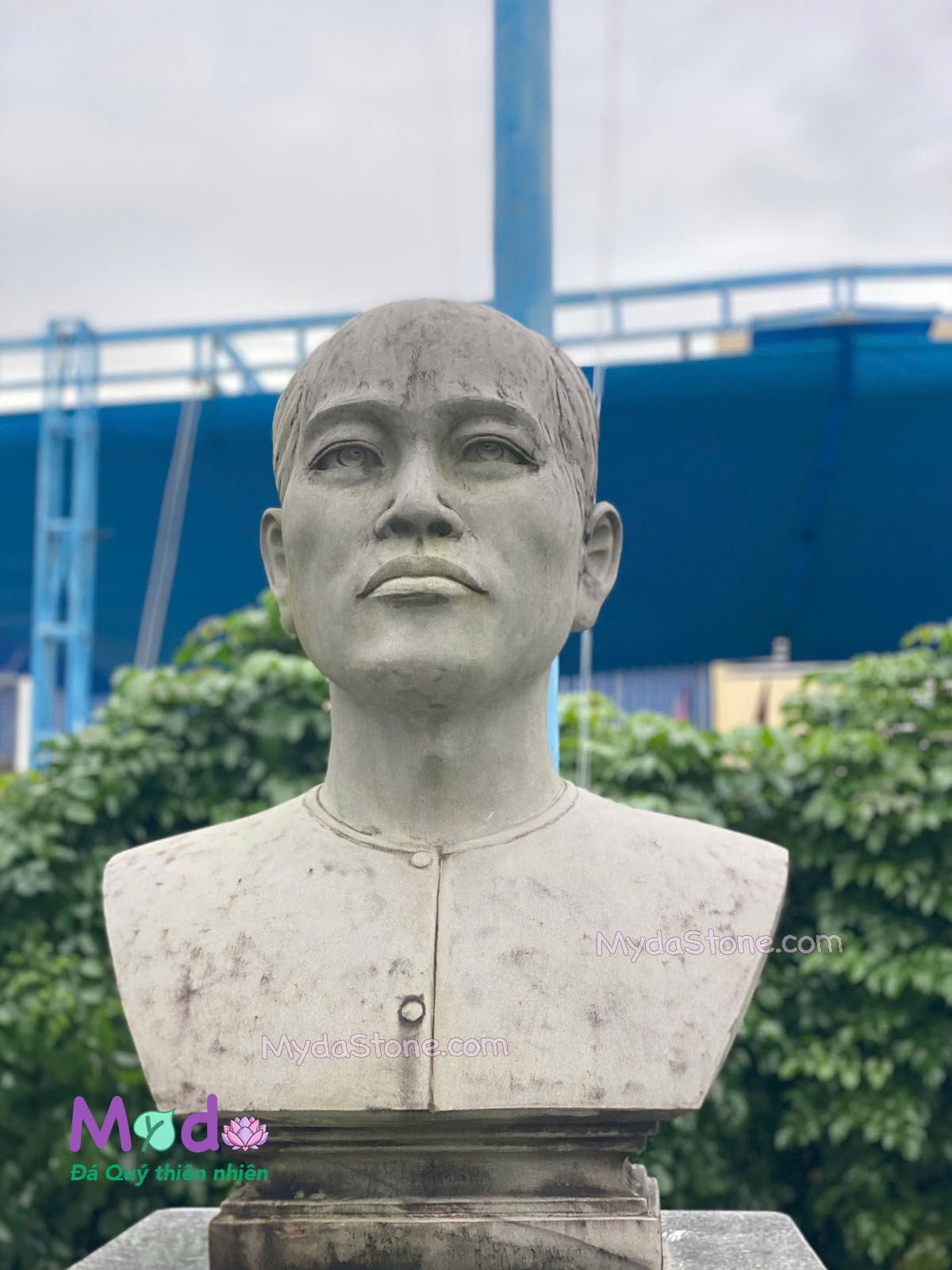 Tượng Chân dung Anh Hùng Mai Đăng Chơn đá Sa Thạch