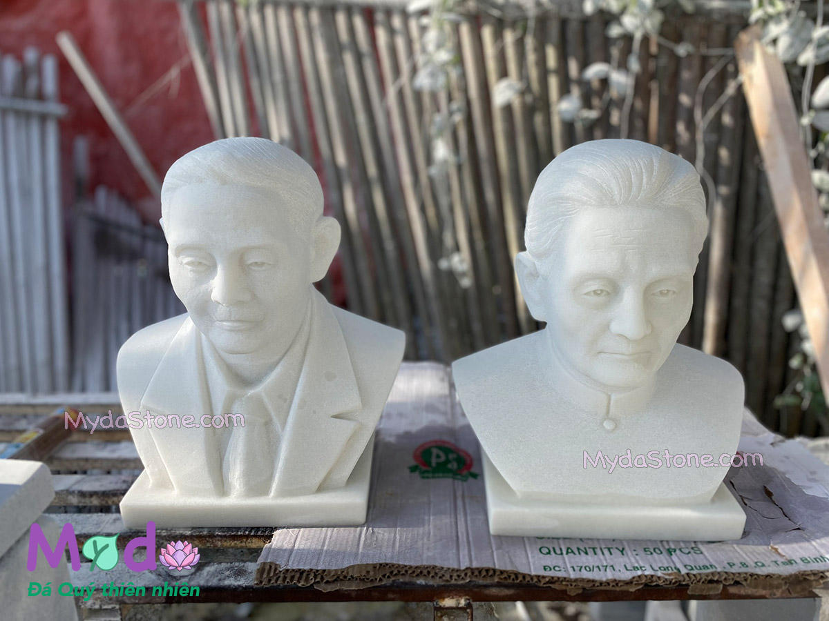 Tượng Chân dung Bố Mẹ đá Cẩm Thạch Trắng