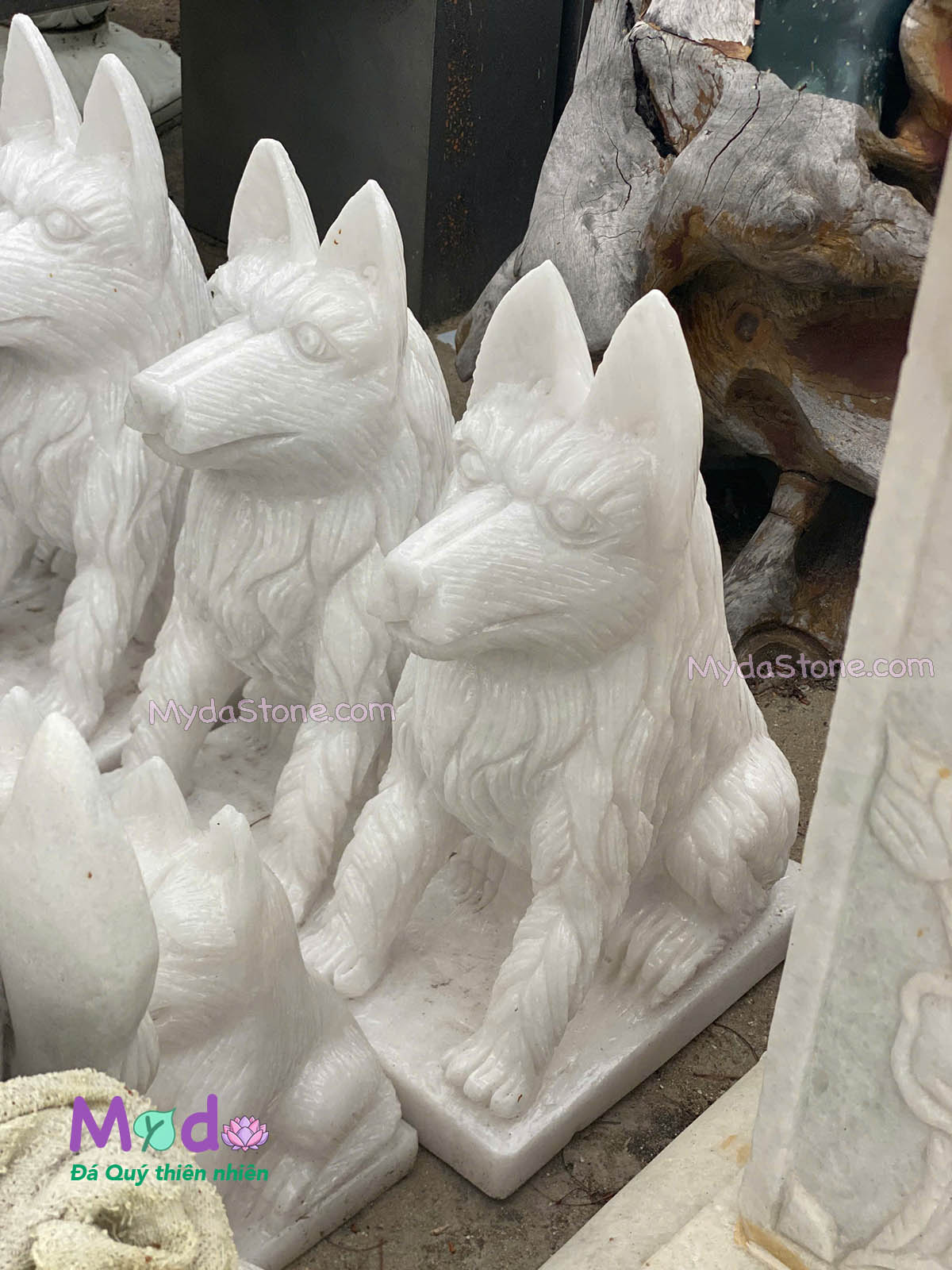 Tượng Chó Đá Cẩm Thạch Trắng