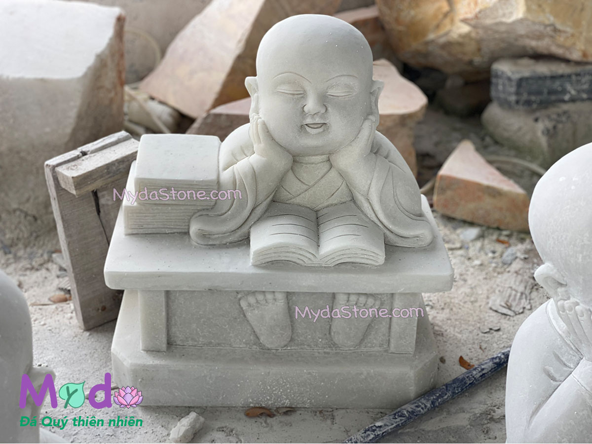 Tượng Chú Tiểu đá Cẩm Thạch Trắng