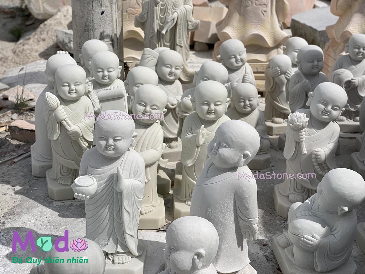 Tượng Chú Tiểu đá Cẩm Thạch Trắng