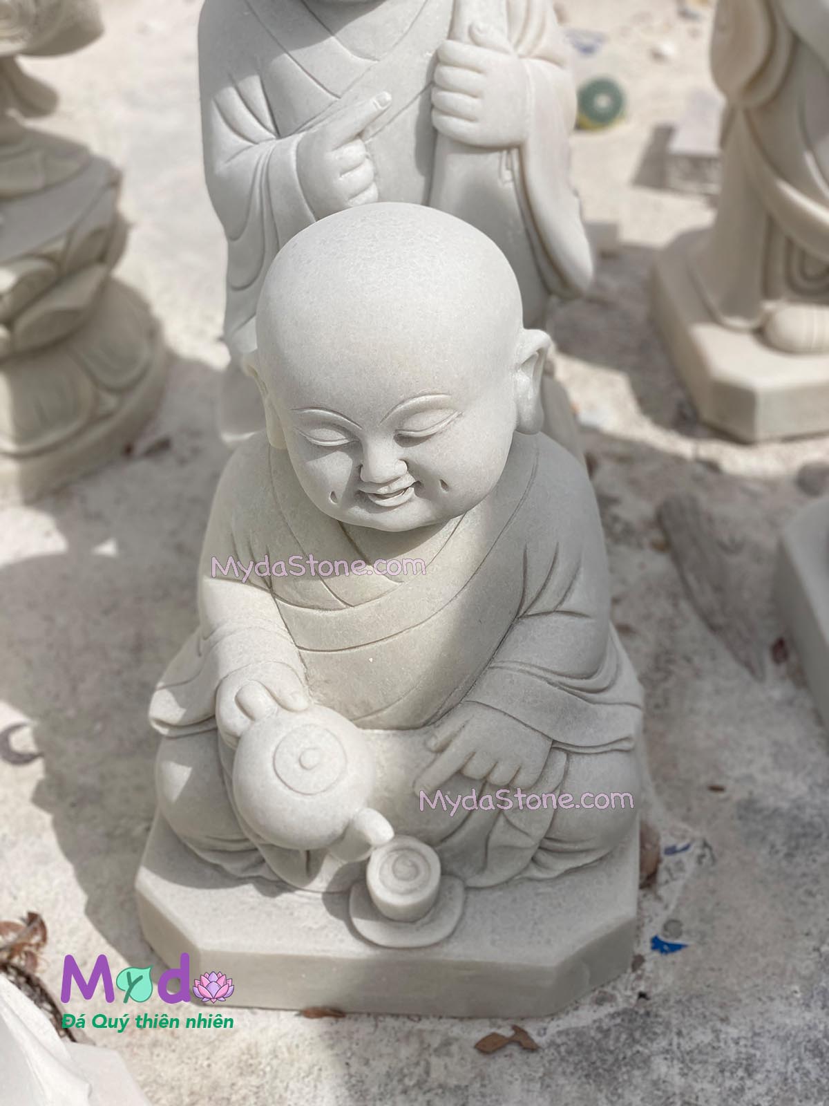 Tượng Chú Tiểu đá Cẩm Thạch Trắng