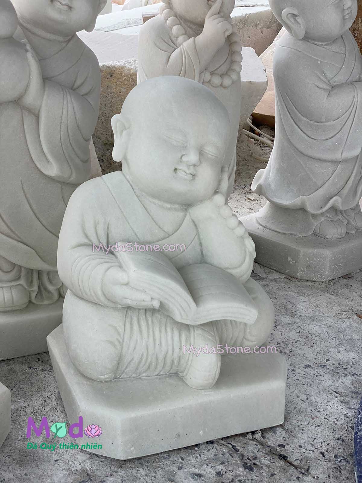 Tượng Chú Tiểu đá Cẩm Thạch Trắng