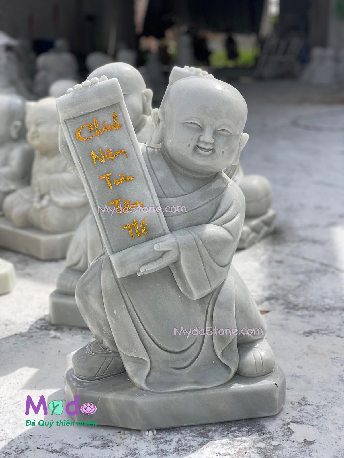 Tượng Chú Tiểu đá Cẩm Thạch Trắng