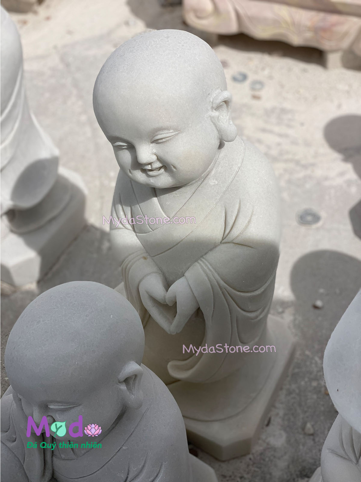 Tượng Chú Tiểu đá Cẩm Thạch Trắng