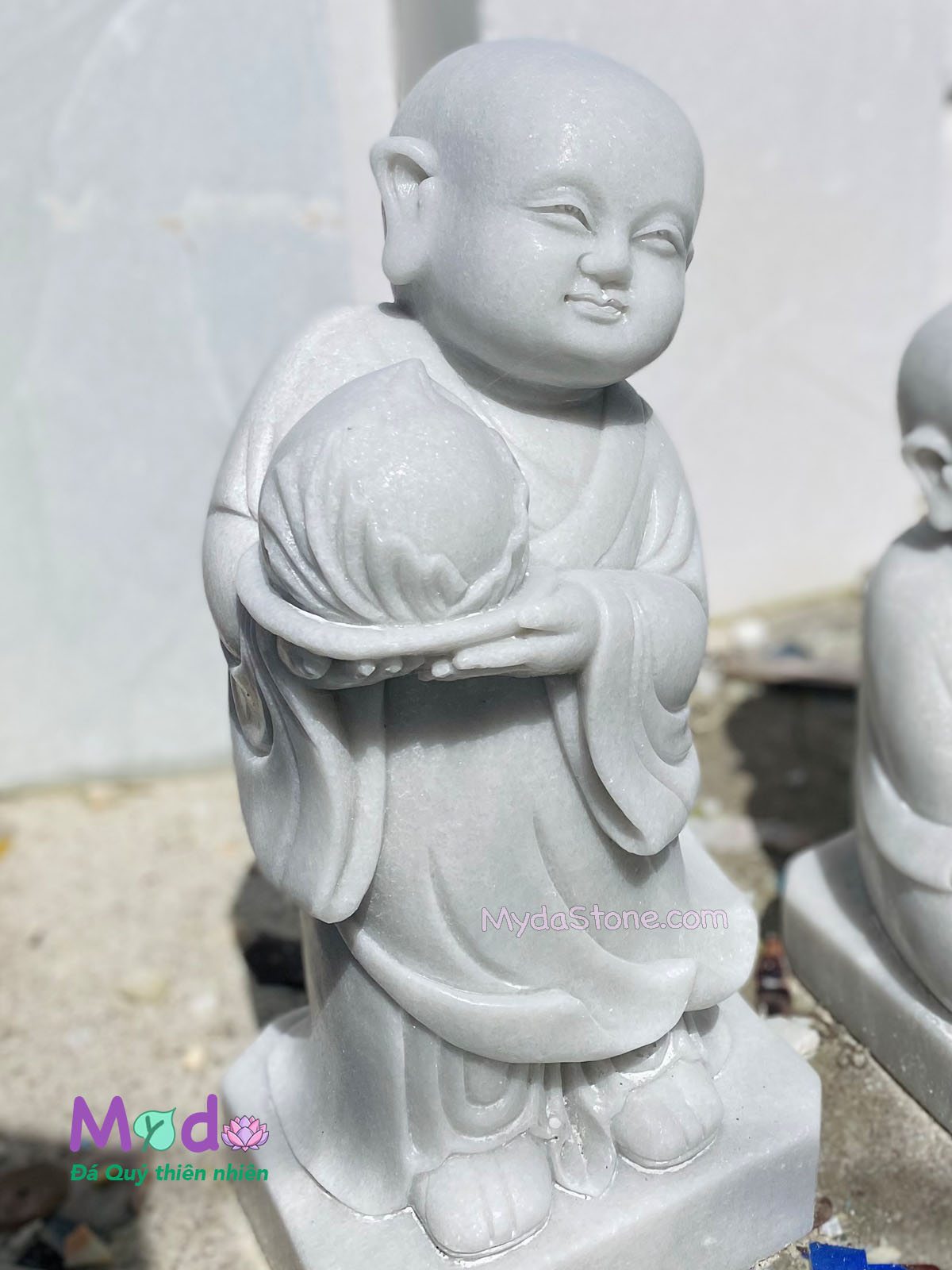 Tượng Chú Tiểu đá Cẩm Thạch Trắng