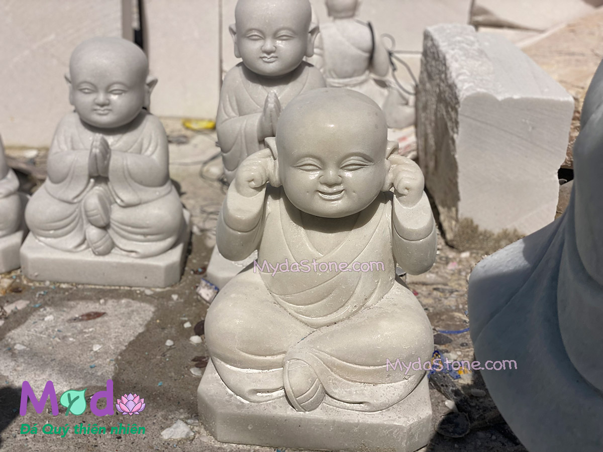 Tượng Chú Tiểu đá Cẩm Thạch Trắng