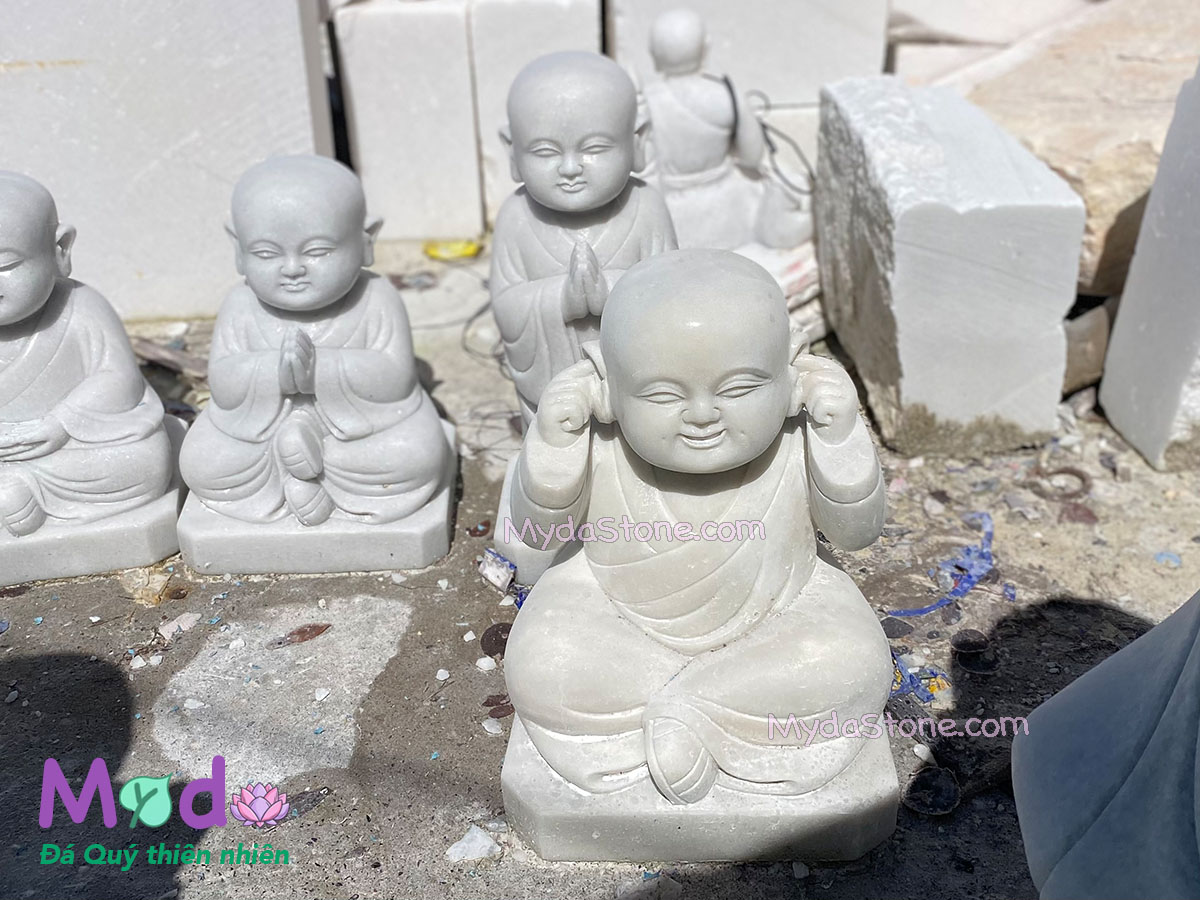 Tượng Chú Tiểu đá Cẩm Thạch Trắng