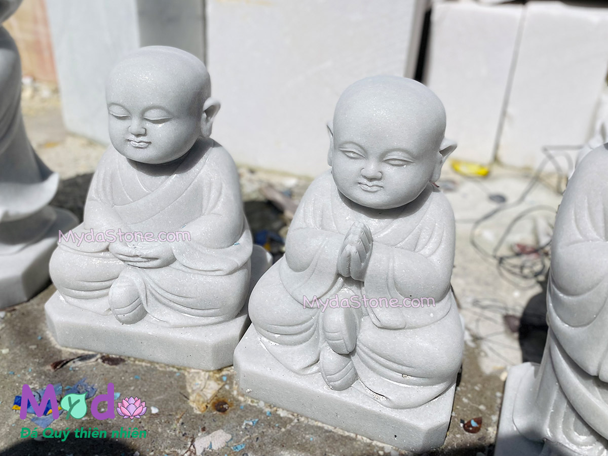 Tượng Chú Tiểu đá Cẩm Thạch Trắng