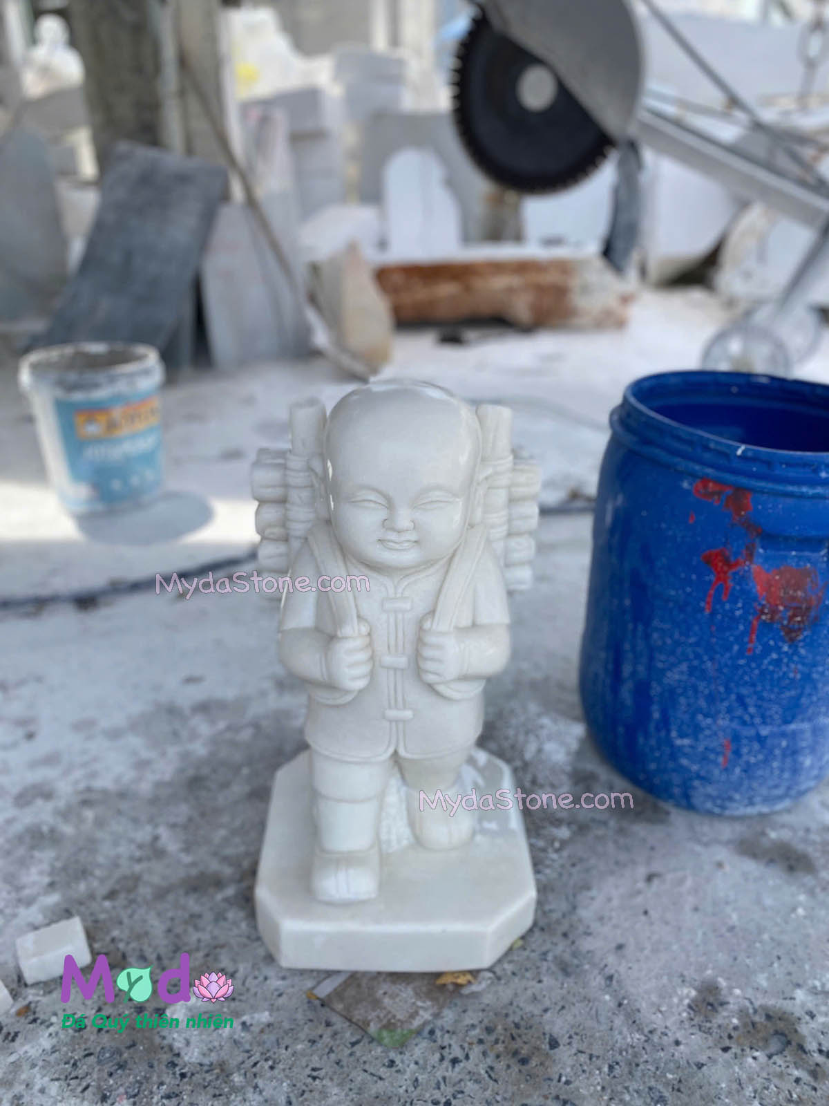 Tượng Chú Tiểu đá Cẩm Thạch Trắng