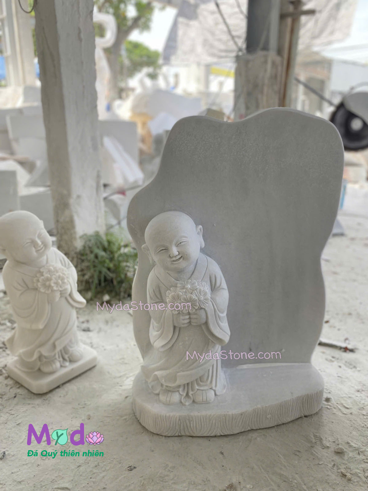Tượng Chú Tiểu đá Cẩm Thạch Trắng