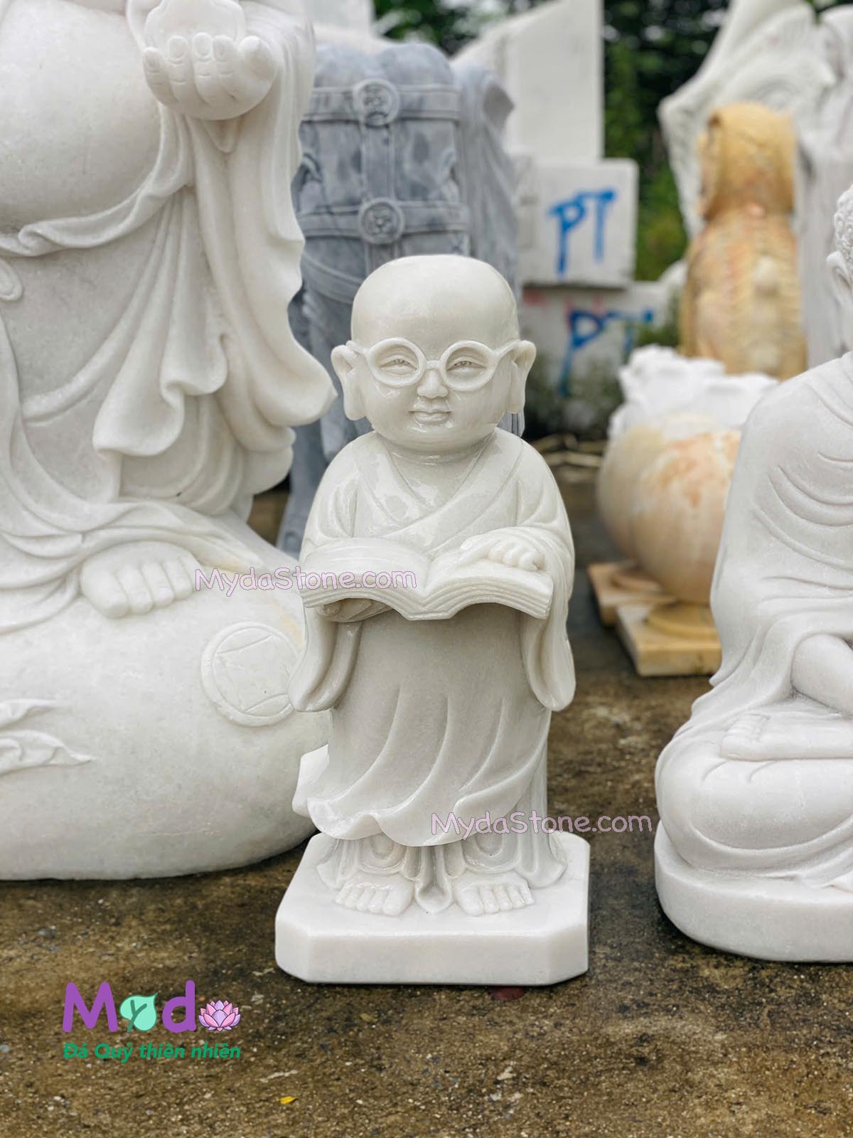 Tượng Chú Tiểu đá Cẩm Thạch Trắng