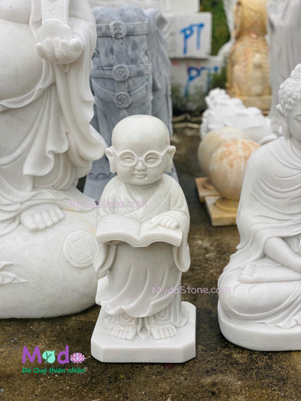Tượng Chú Tiểu đá Cẩm Thạch Trắng