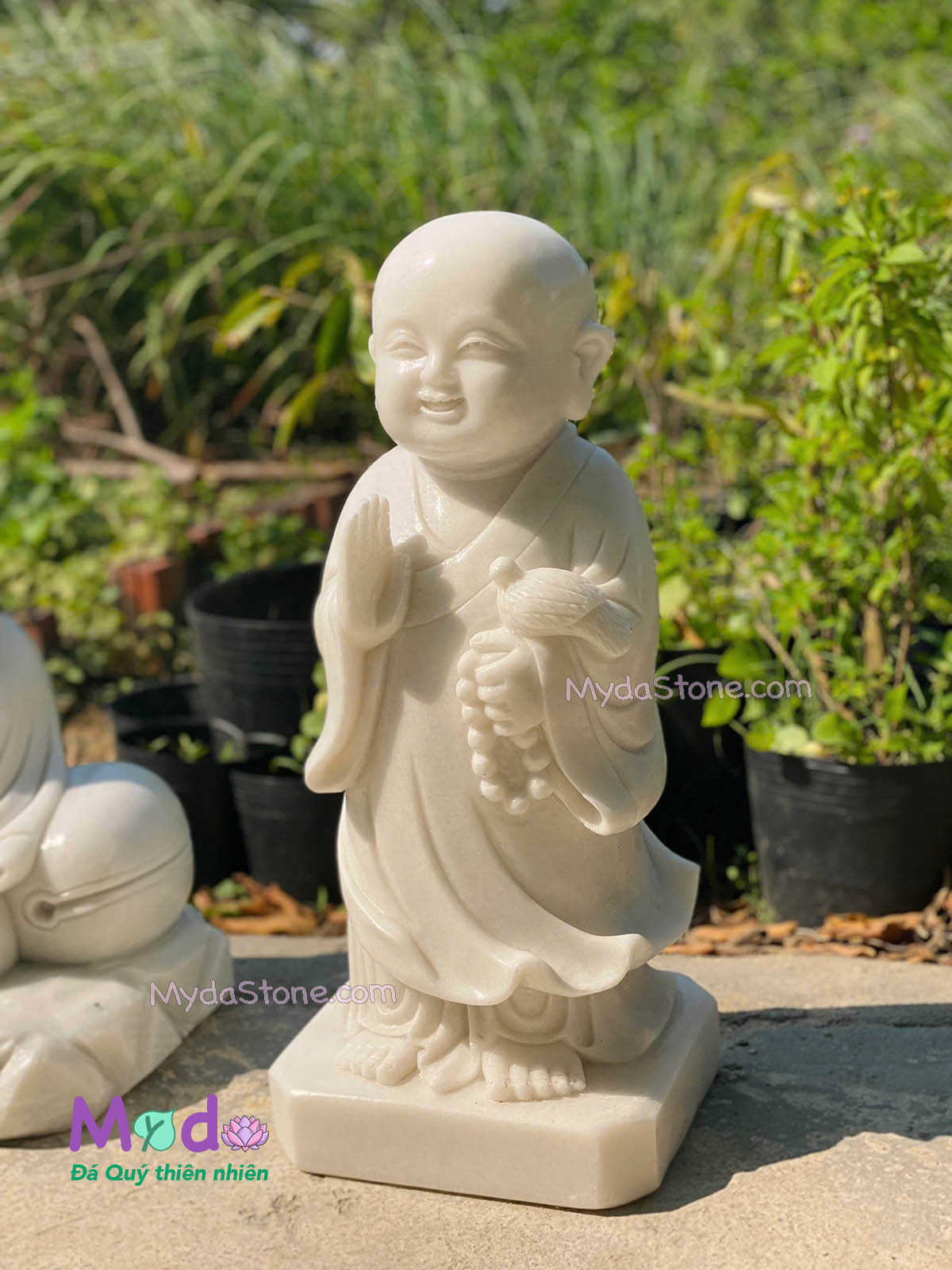 Tượng Chú Tiểu đá Cẩm Thạch Trắng
