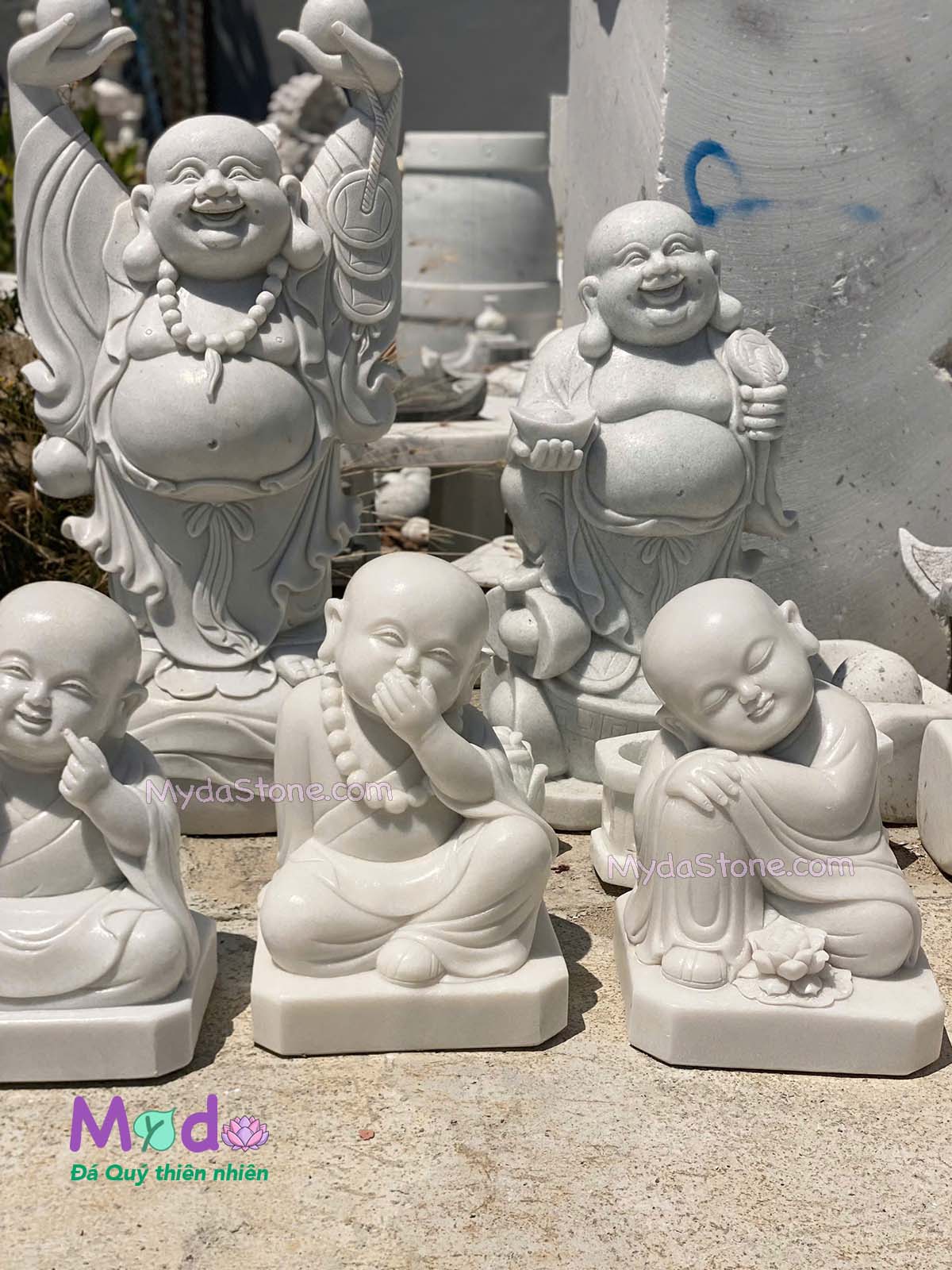 Tượng Chú Tiểu đá Cẩm Thạch Trắng