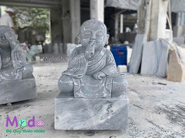 Tượng Chú Tiểu đá Cẩm Thạch Xám