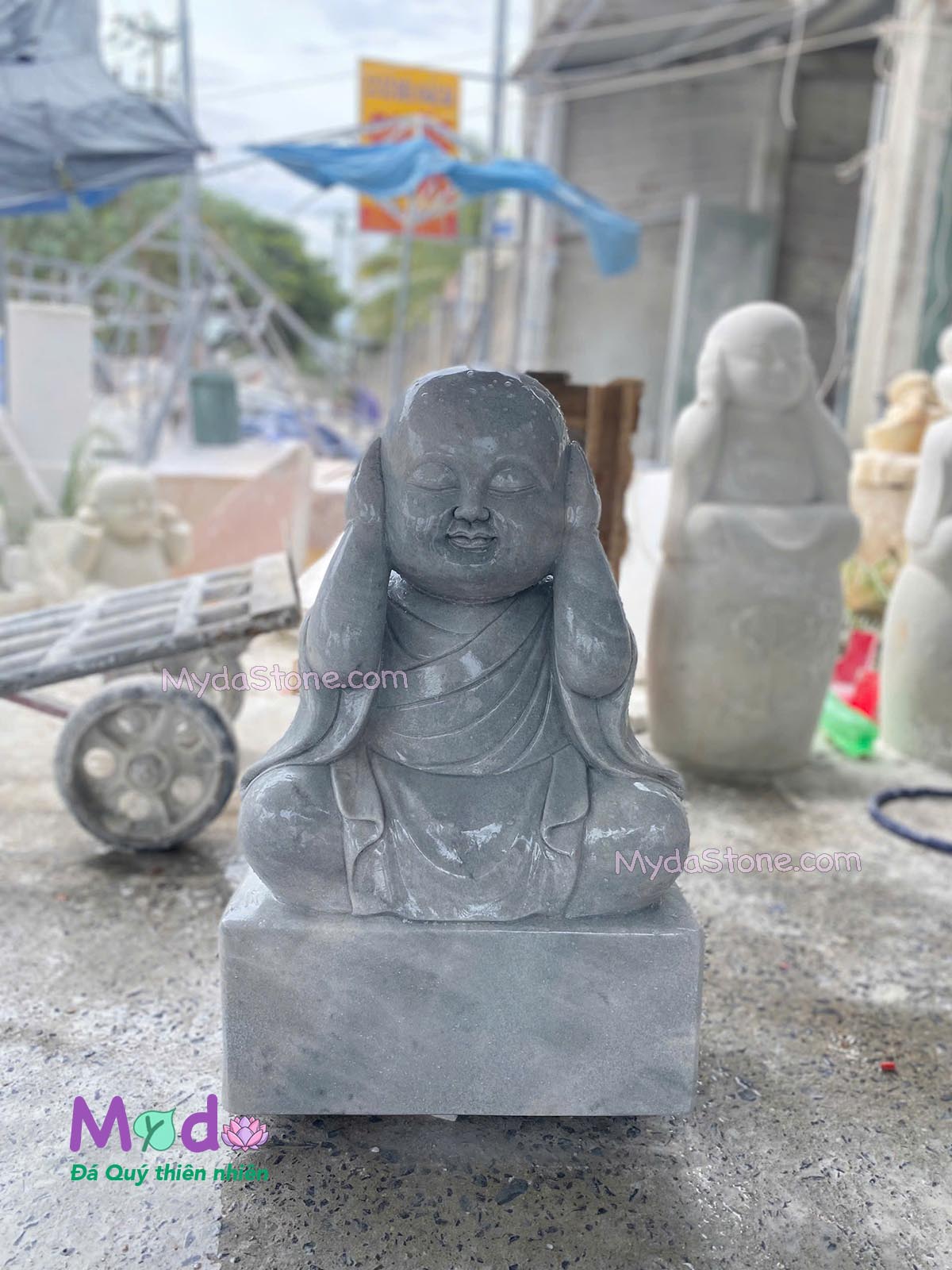 Tượng Chú Tiểu đá Cẩm Thạch Xám