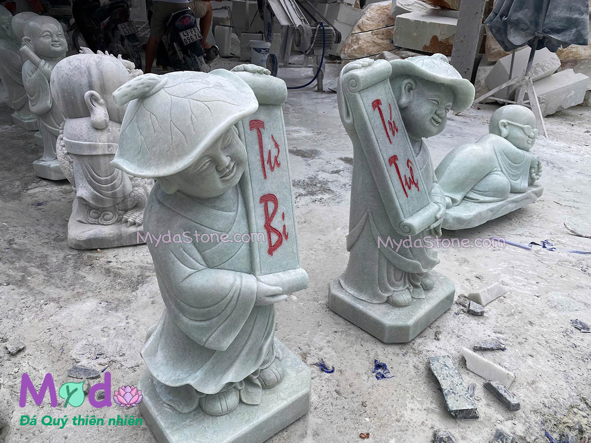 Tượng Chú Tiểu đá Cẩm Thạch Xanh