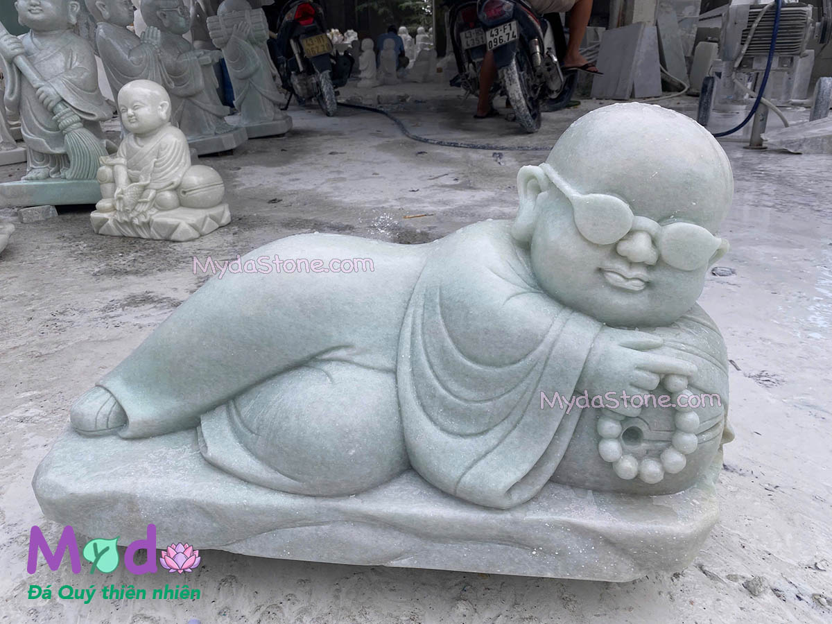 Tượng Chú Tiểu đá Cẩm Thạch Xanh