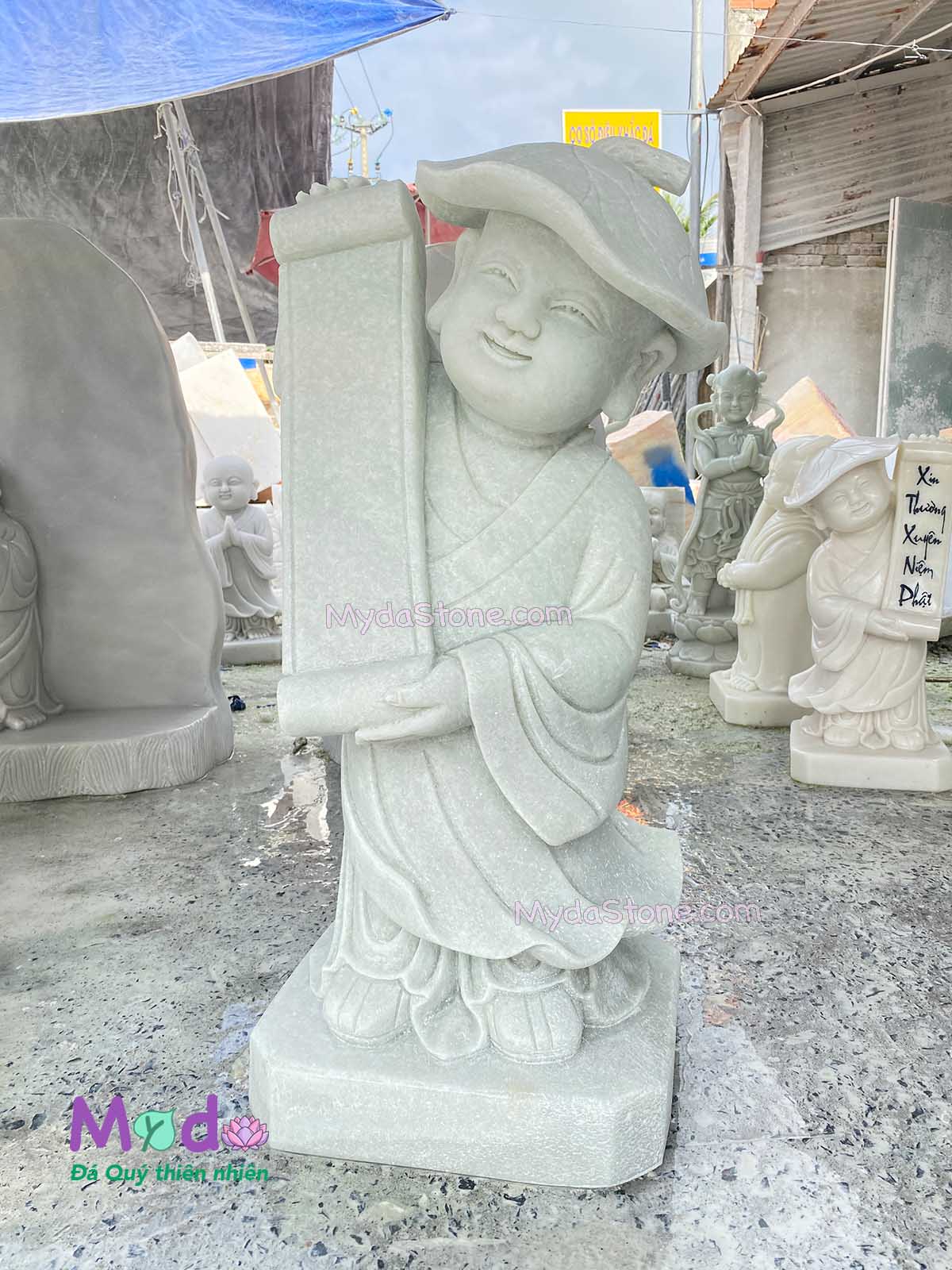 Tượng Chú Tiểu đá Cẩm Thạch Trắng Xanh