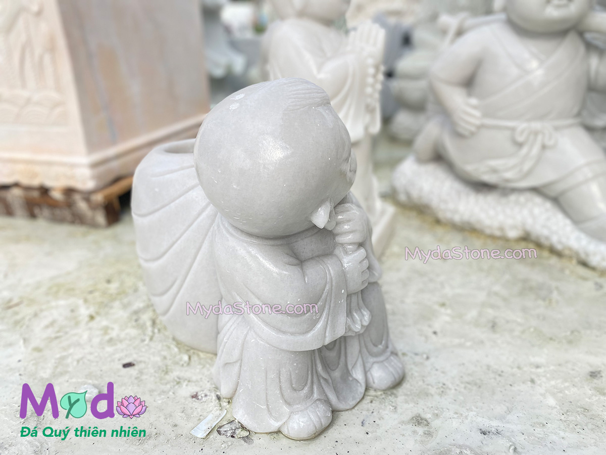 Tượng Chú Tiểu đá Cẩm Thạch Trắng