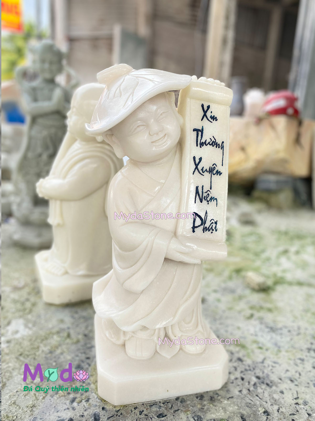Tượng Chú Tiểu đá Cẩm Thạch Trắng